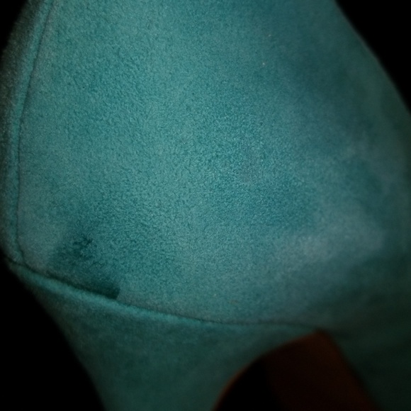 Jessica Simpson Waleo platform heels - Picture 4 of 4